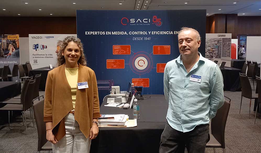 Equipo comercial de SACI durante FEGIME Meeting Point 2026 en Madrid, en una jornada de reuniones con distribuidores de material eléctrico.